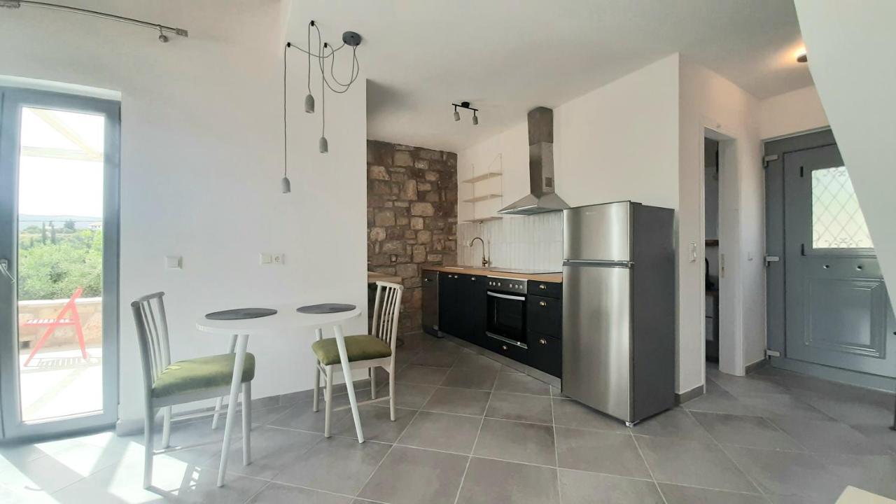 Koroni Stone House, Newly Built Studios By The Sea Buitenkant foto