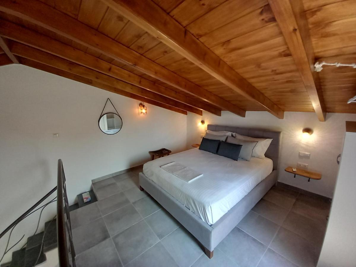 Koroni Stone House, Newly Built Studios By The Sea Buitenkant foto