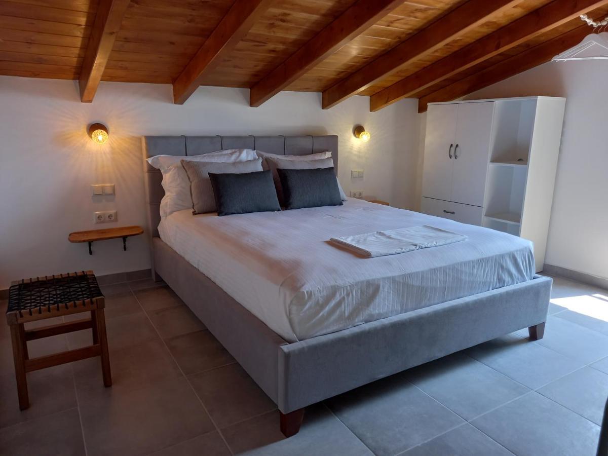 Koroni Stone House, Newly Built Studios By The Sea Buitenkant foto
